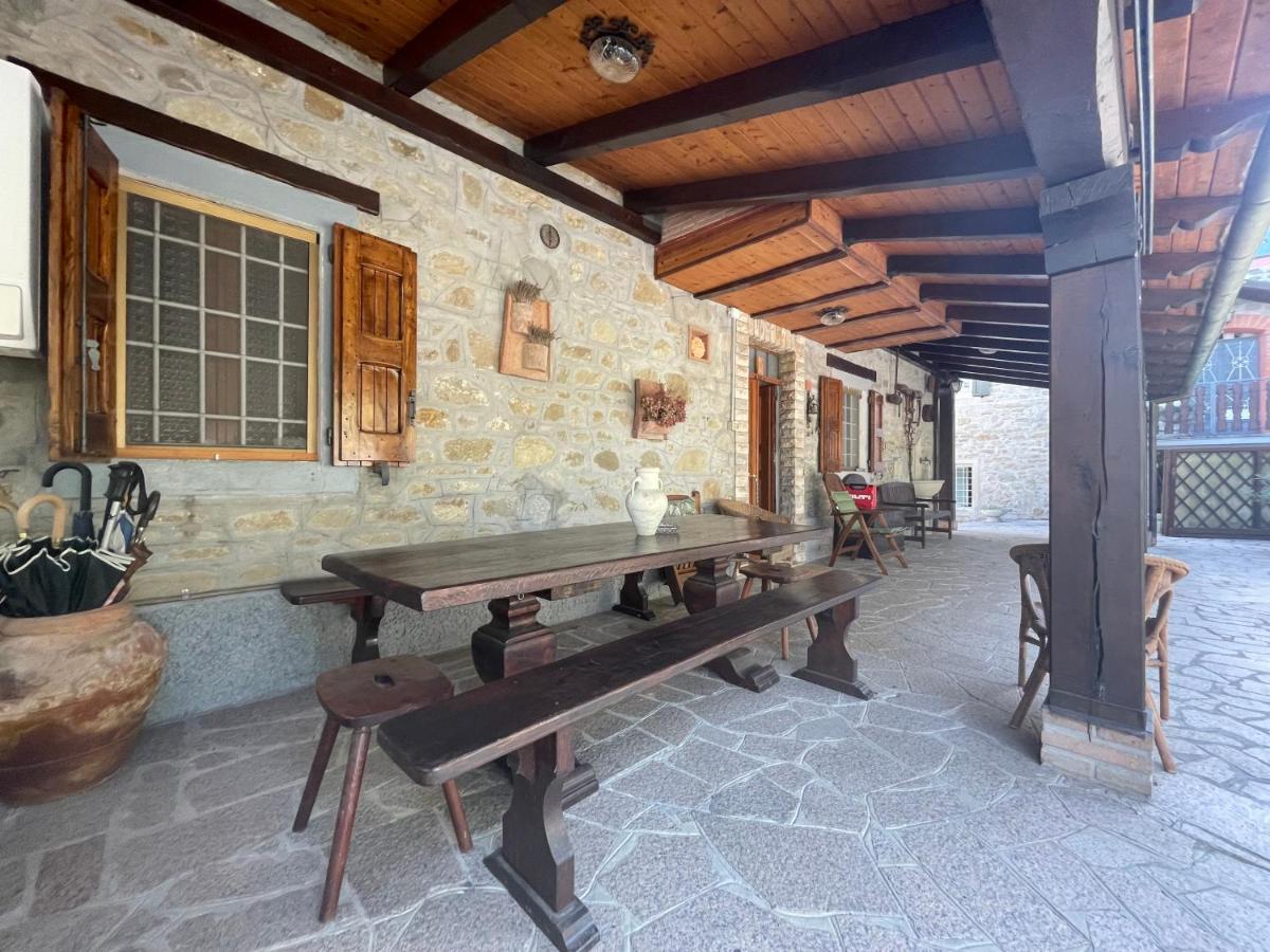 Mazzetti Country House-Vita In Campagna Con Giardino Vimignano-Chiesa Exterior photo
