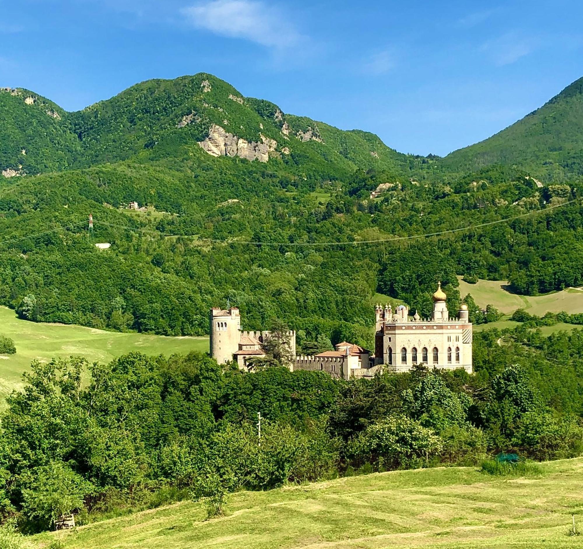 Mazzetti Country House-Vita In Campagna Con Giardino Vimignano-Chiesa Exterior photo